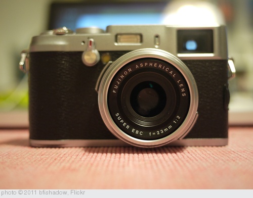 'Fujifilm X100' photo (c) 2011, bfishadow - license: http://creativecommons.org/licenses/by/2.0/