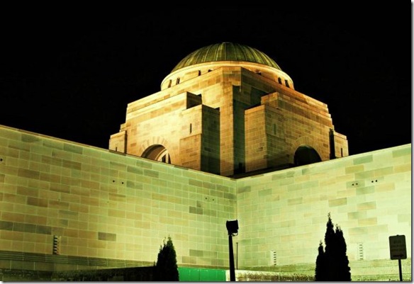 The-Australian-War-Memorial-_Night-view_11142