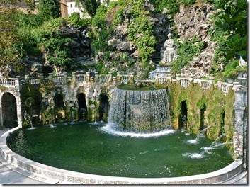 Tivoli-or-Oval-Fountain