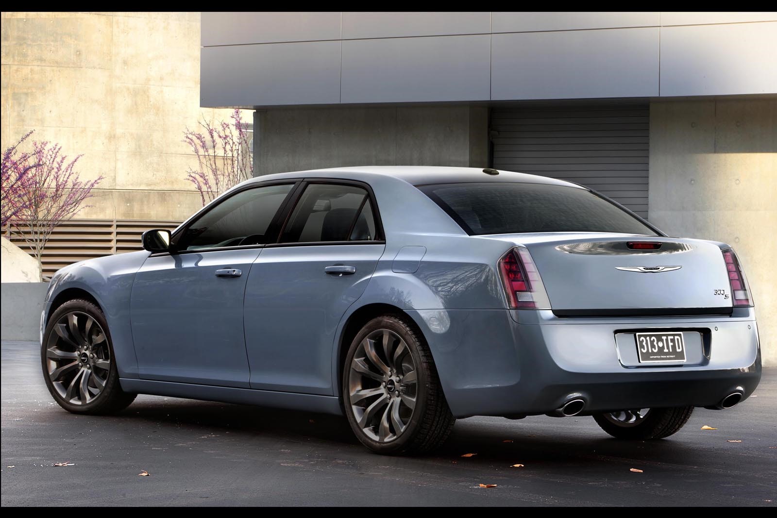 [2014-Chrysler-300S-2%255B3%255D.jpg]