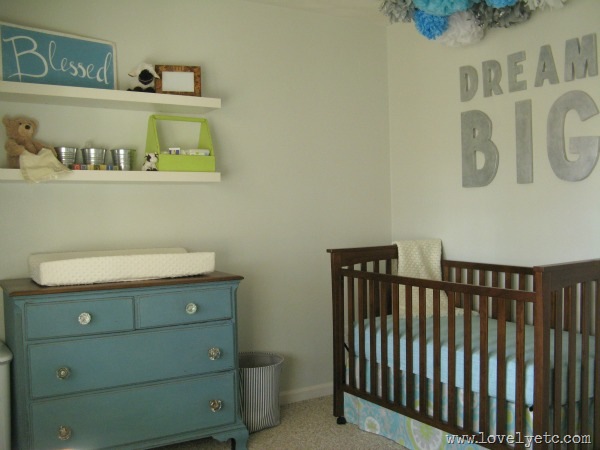 [DIY-vintage-nursery3.jpg]
