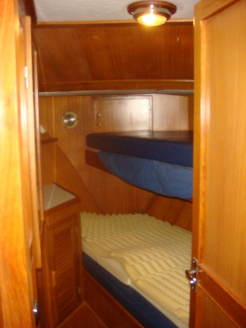[Golden%2520Dolphin%2520guest%2520stateroom%252012-10-11%255B4%255D.jpg]