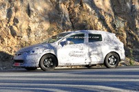 2013-Renault-Clio-Sports-Tourer-3 2013-Renault-Clio-Sports-Tourer-3