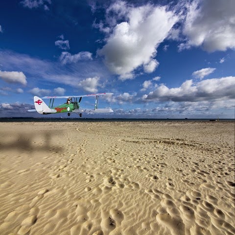 [Ryde%2520Sands%2520Dippy%2520flying%255B3%255D.jpg]