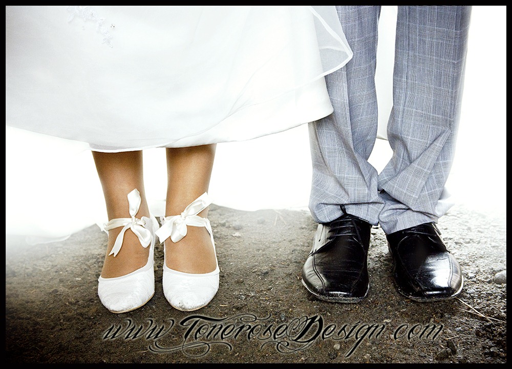 [IMG_3257%2520red%2520bryllup%2520sko%2520komp%255B5%255D.jpg]