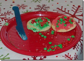 Elf & Cookie Decorating 023