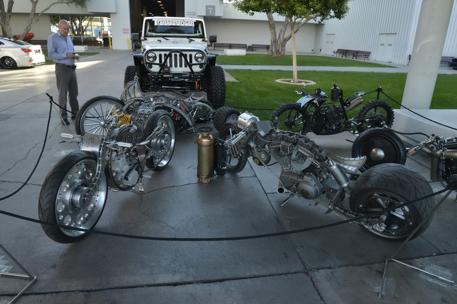 [SEMA-2012-Cars-555%255B2%255D.jpg]