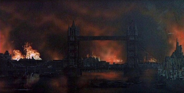 [63.Londonisablaze13.jpg]