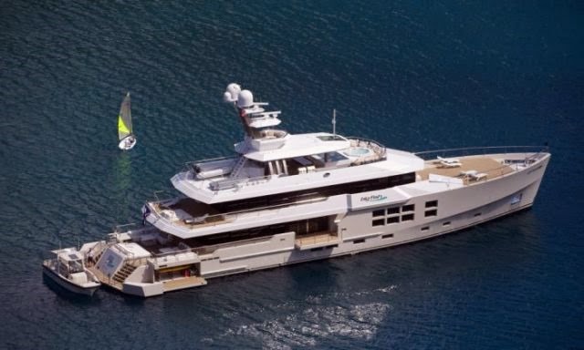 [luxury-yachts-toys-45%255B2%255D.jpg]