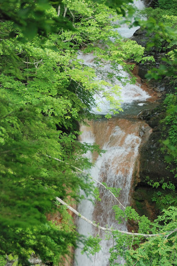 緋の滝