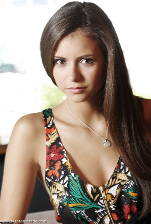 nina dobrev linda sensua sexy sedutora fotos Vampire Diaries desbaratinando (85)