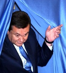 yanukovich_iz-za_ugla
