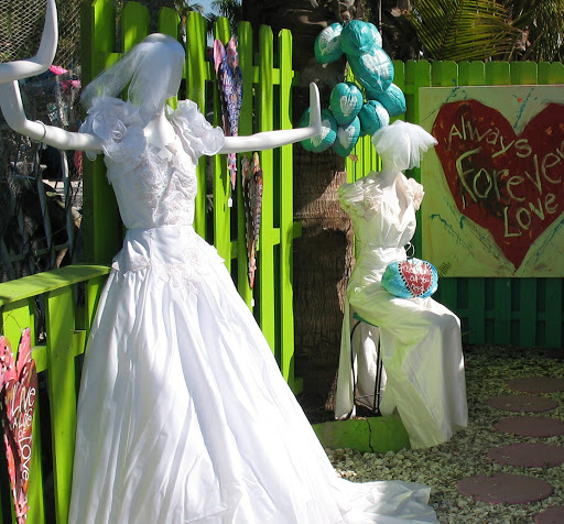 Lovegrove Gallery Gardens Mannequins dressed for Wedding party