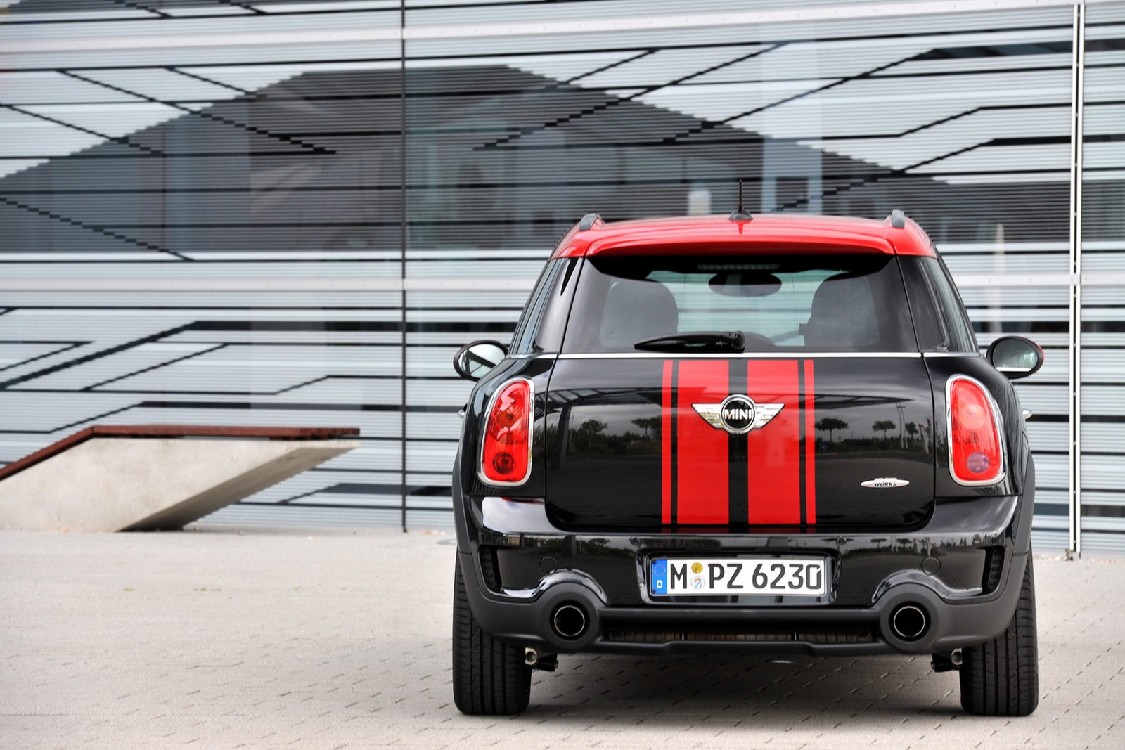 [2013-Mini-Countryman-JCW-38%255B2%255D.jpg]
