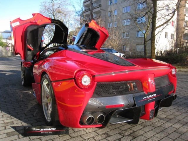 [Ferrari-LaFerrari-2%255B2%255D.jpg]