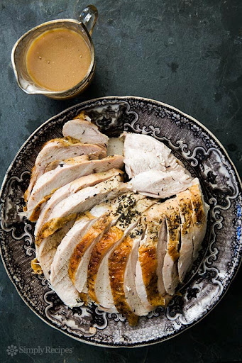 Roast Turkey Breast with Roasted Garlic Gravy