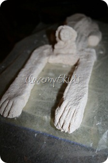 Sphinx's Feet