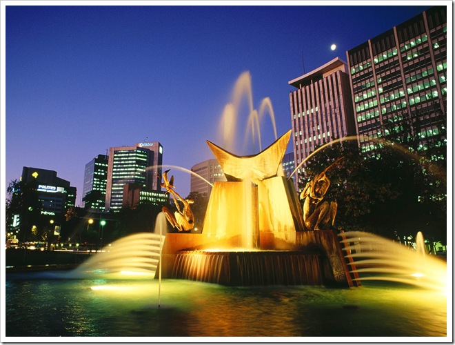 Victoria-Square-Fountain-Adelaide-australia-23340375-1600-1200