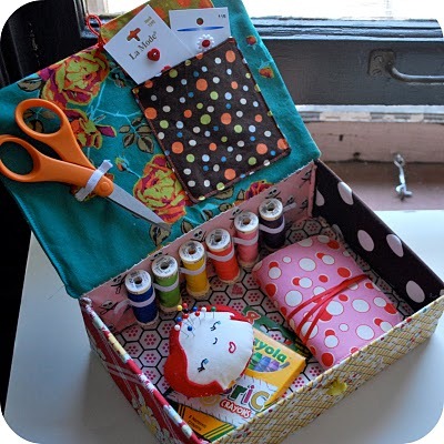 [children%2527s%2520sewing%2520kit2%2520inside%25202%255B4%255D.jpg]