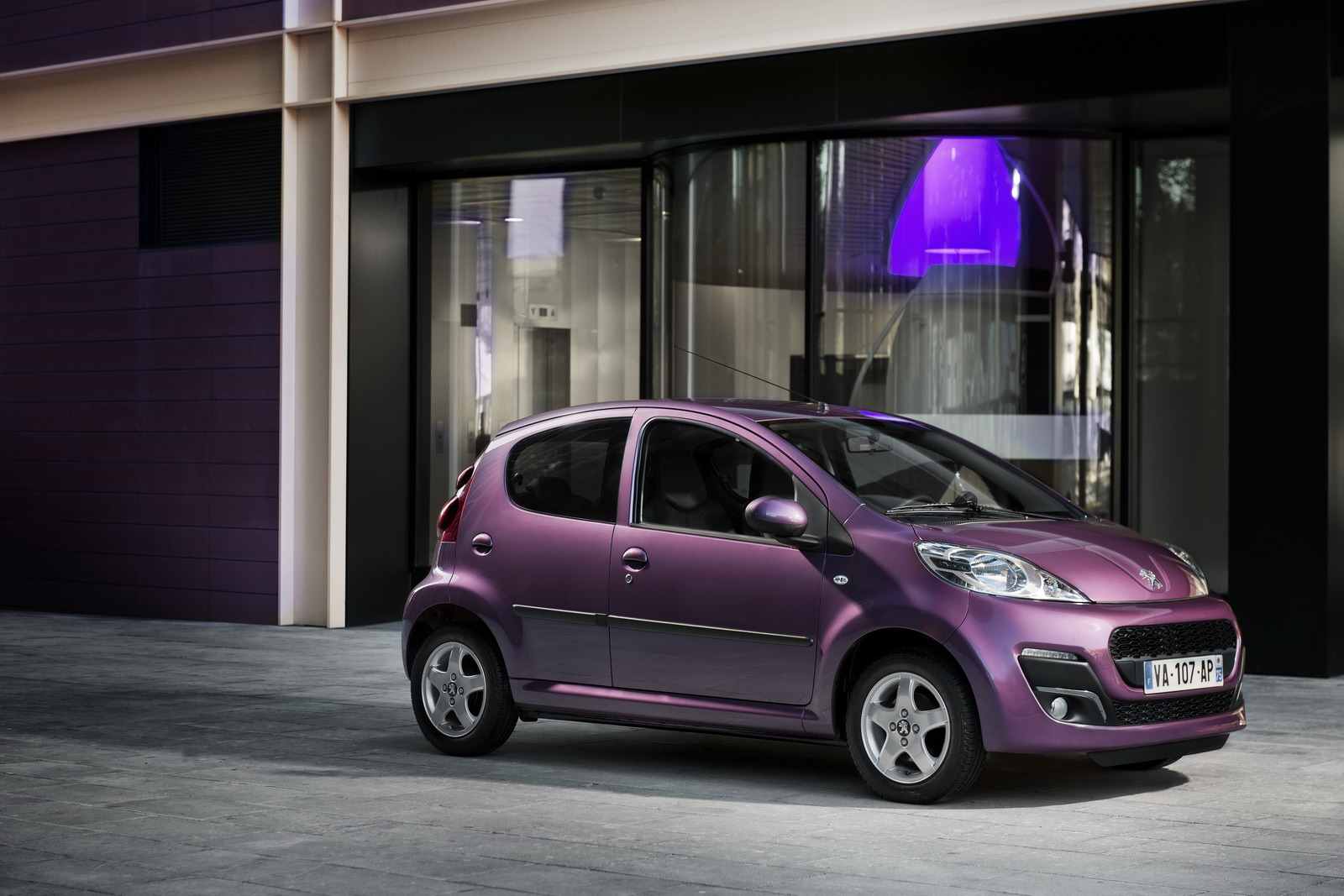 2012-Peugeot-107-4%25255B2%25255D.jpg