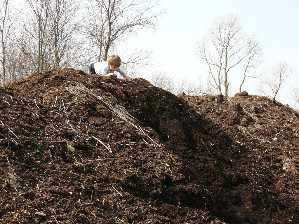 [compost-day-of-silence-Abbi-0143.jpg]