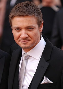 Jeremy Renner kész kaszkadőr