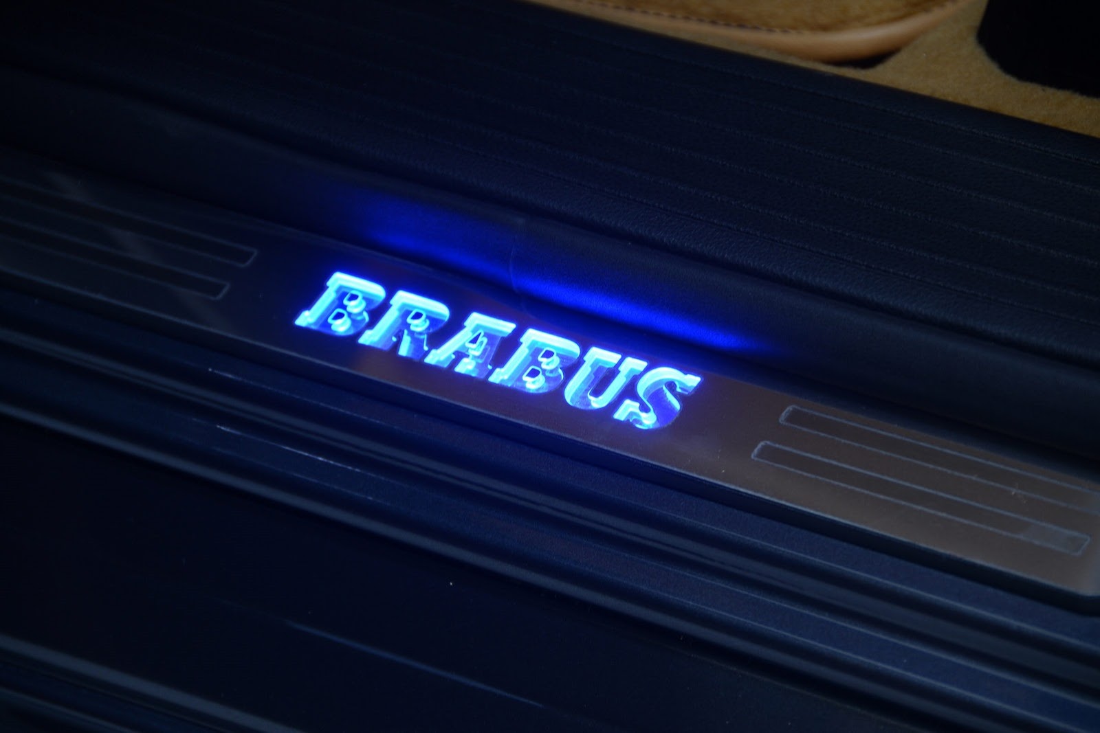 [Brabus-Mercedes-GL-18%255B2%255D.jpg]