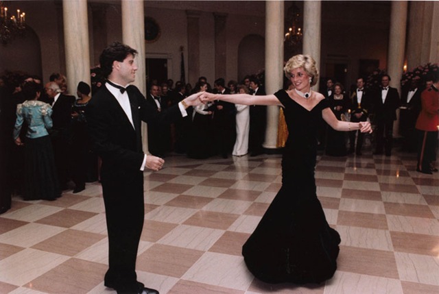 john_travolta_and_princess_diana_dancing