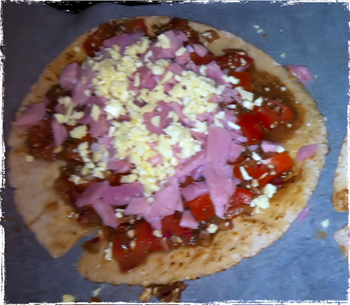 ham and feta pizza 004