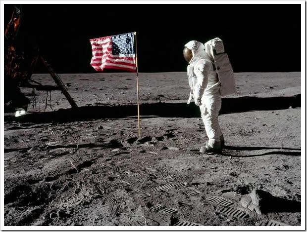 Bandeira americana na lua flag-waving-moon-landing_9803_600x450