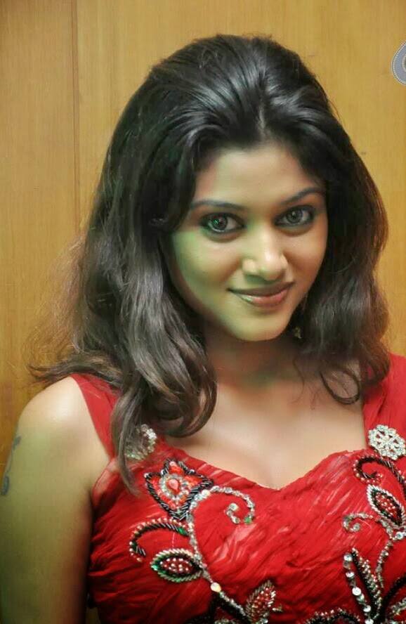 WEB WORLD: Tamil Actress Oviya very sexy photo