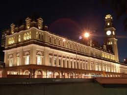 [Museu%2520da%2520Lingua%2520Portuguesa%2520-%2520vista%2520da%2520fachada%255B2%255D.png]