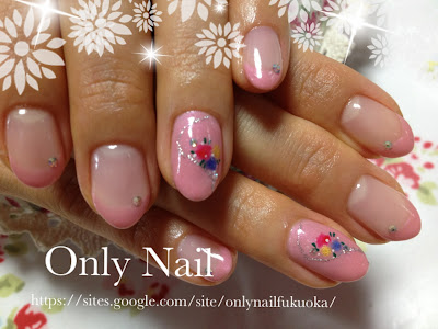 ２０１３年４月２１日<br />
出張ネイルサロン　八女郡広川町<br />
フレンチ、控えめピンク、小花柄