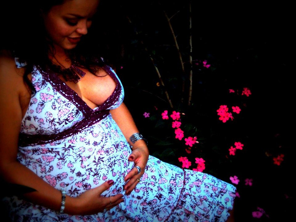 [claudy_embarazada_casi_4_meses%255B5%255D.jpg]