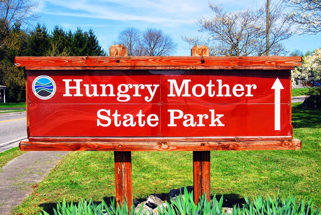 [Hungry%2520Mother%2520Sign%255B3%255D.jpg]