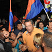 Jairala festeja junto a sus seguidores la inauguración de la nueva central