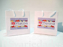 Mini-sacolinha
    : R$1,80 (min. 30 unids).
    : Medidas - 10x10x5 cm.
    : Opções de cor - branca ou em papel craft.
    : As sacolinhas são comercializadas vazias.
    : Ideal para colocar docinhos e/ou bem casados.
