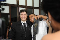 Fotos do evento Suzana + Igor. Foto numero 0200 do Studio Caldas, do Rio de Janeiro, RJ. Lincoln Caldas e equipe fazem fotos de casamento (fotografias de casamentos), fotos de making-of (making of de noiva), fotos em estudio (ensaios fotograficos), fotos de casal (ensaios fotograficos de e-session), fotos de familia, videos de casamento (filmagem de casamentos), videos de making-of e clipes de casamento. Fotojornalismo e videojornalismo no Rio de Janeiro, RJ. fotos casamento rio de janeiro fotografias casal rj foto eventos familia noiva ensaio fotografico videos galeria noivas fotografo evento casar retrato fotografía decoração cabelos bouquet com doces fotógrafo casamentos