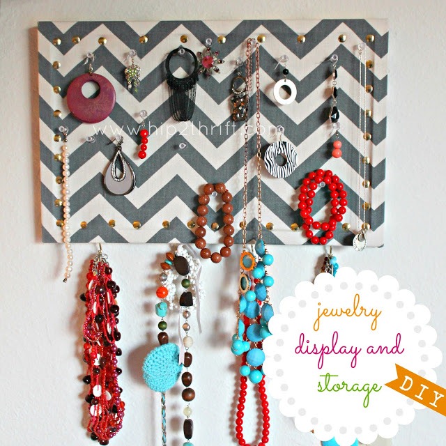 [chevron%2520jewelry%2520display%255B5%255D.jpg]