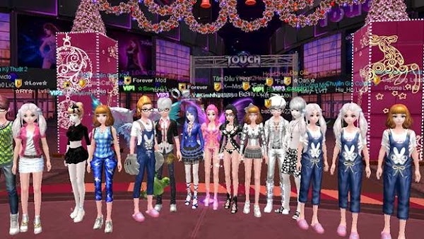 KN và fan.jpg KN và fan.jpg