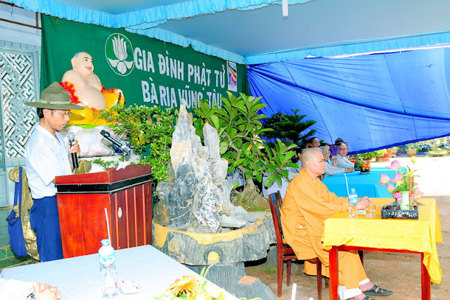 Hanh2011_KhaiMacTrai_12.jpg