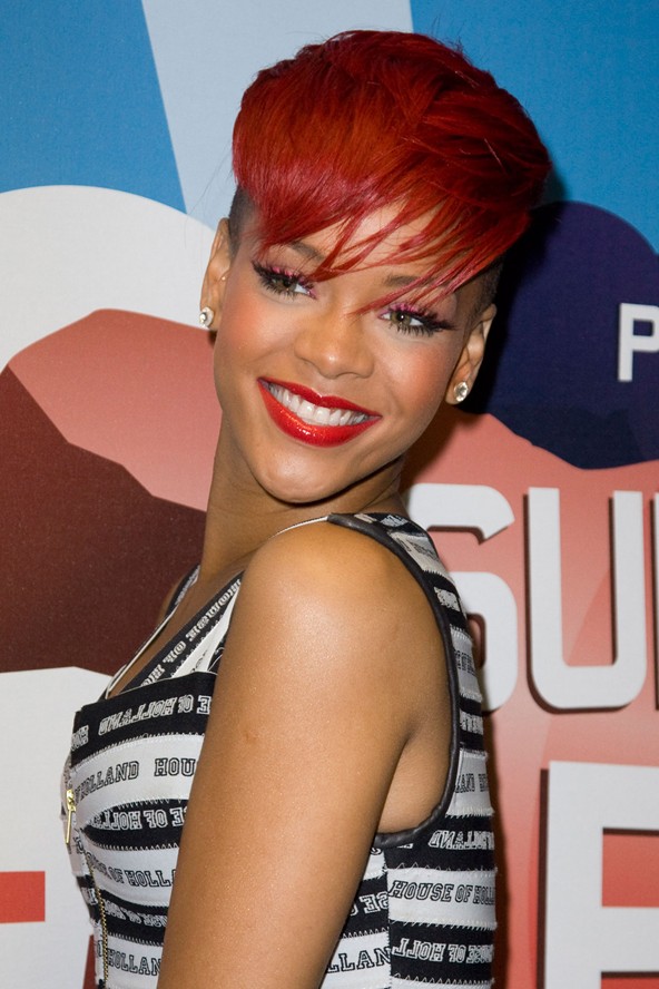 Rihanna Hair Thumbgal