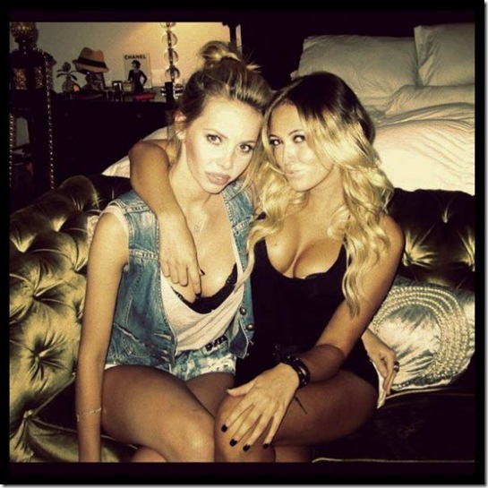 sexy paulina gretzky twitter 1