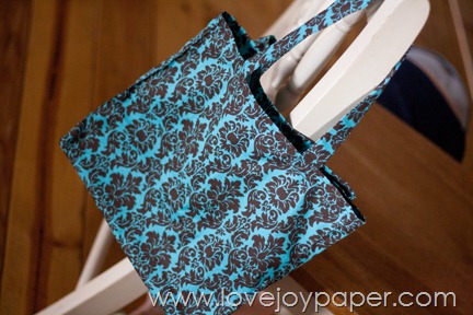 [okanogangirlgrocerybag%255B3%255D.jpg]
