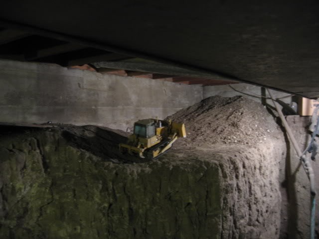 [Joe-Basement-335.jpg]