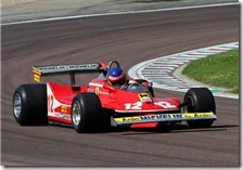 Jacques Villeneuve con la Ferrari 312 T4