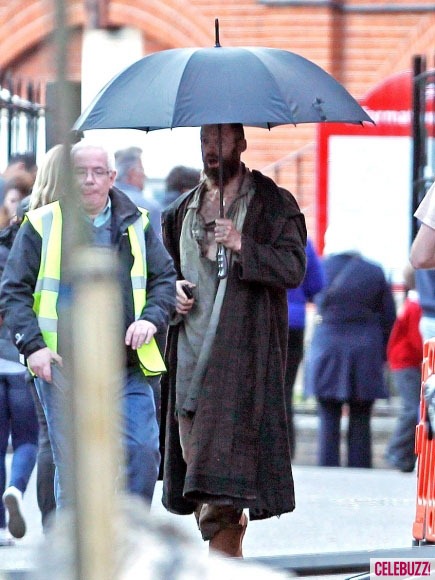 2Hugh-Jackman-Les-Miserables-435x580