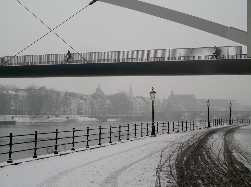 [Maastricht%25202-13%2520snow%252017%255B4%255D.jpg]