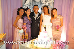 Fotos do evento Raysa e Tharsis. Foto numero 94 do estudio Foto Arte Digital, de Itaborai, RJ, que faz fotografia de casamentos (fotos de casamento), fotos de aniversario (fotografia de aniversario), fotos de 15 anos, fotos de criancas (fotografia infantil), fotos de eventos sociais, videos de casamento, videos de 15 anos, videos de making-of, videos de aniversario, video infantil (video de criancas) e videos de eventos sociais. Fotojornalismo e videojornalismo em Itaborai, RJ.
