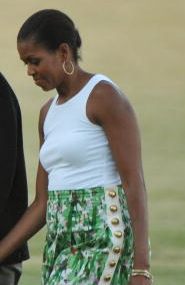 [michelle-obama-and-lambertson-truex-canvas-tote-gallery%255B8%255D.png]